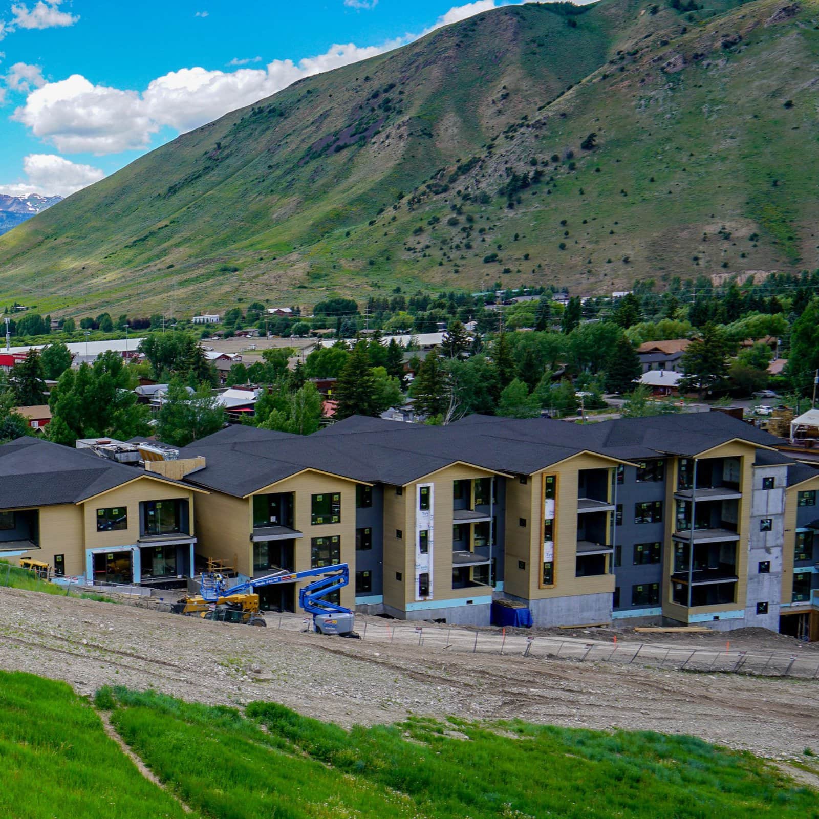 sell commercial real estate in Jackson, WY