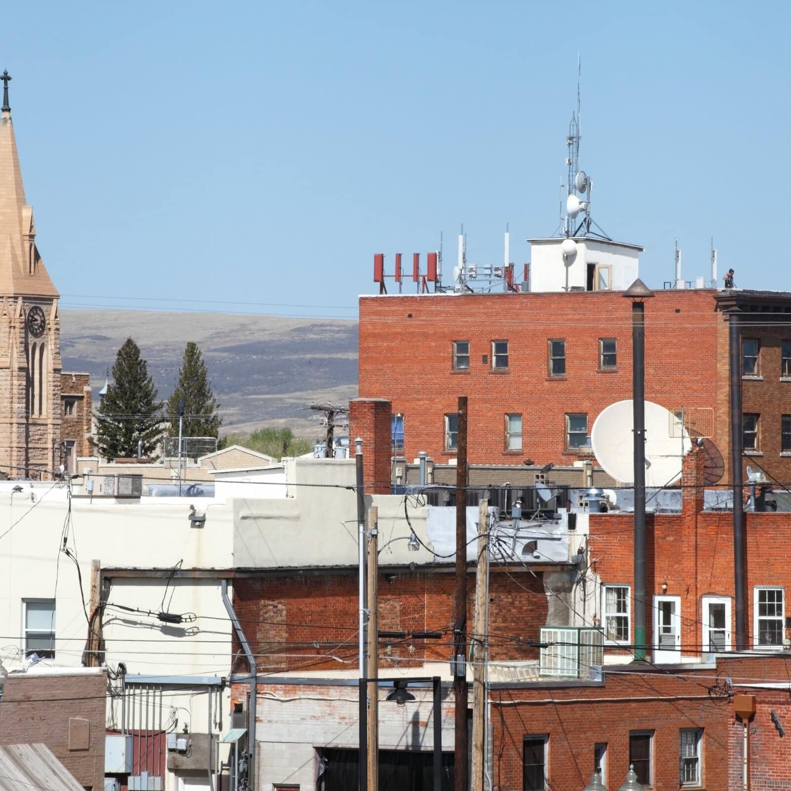 sell commercial real estate in Laramie, WY